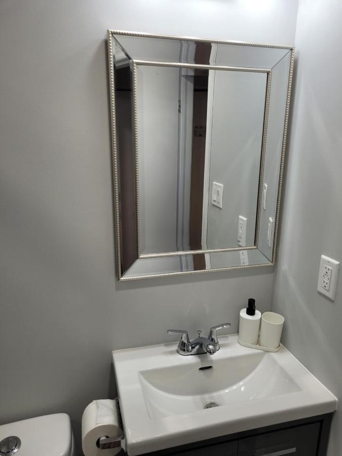 Basement - Master Bedrooms In Bayview Village *
