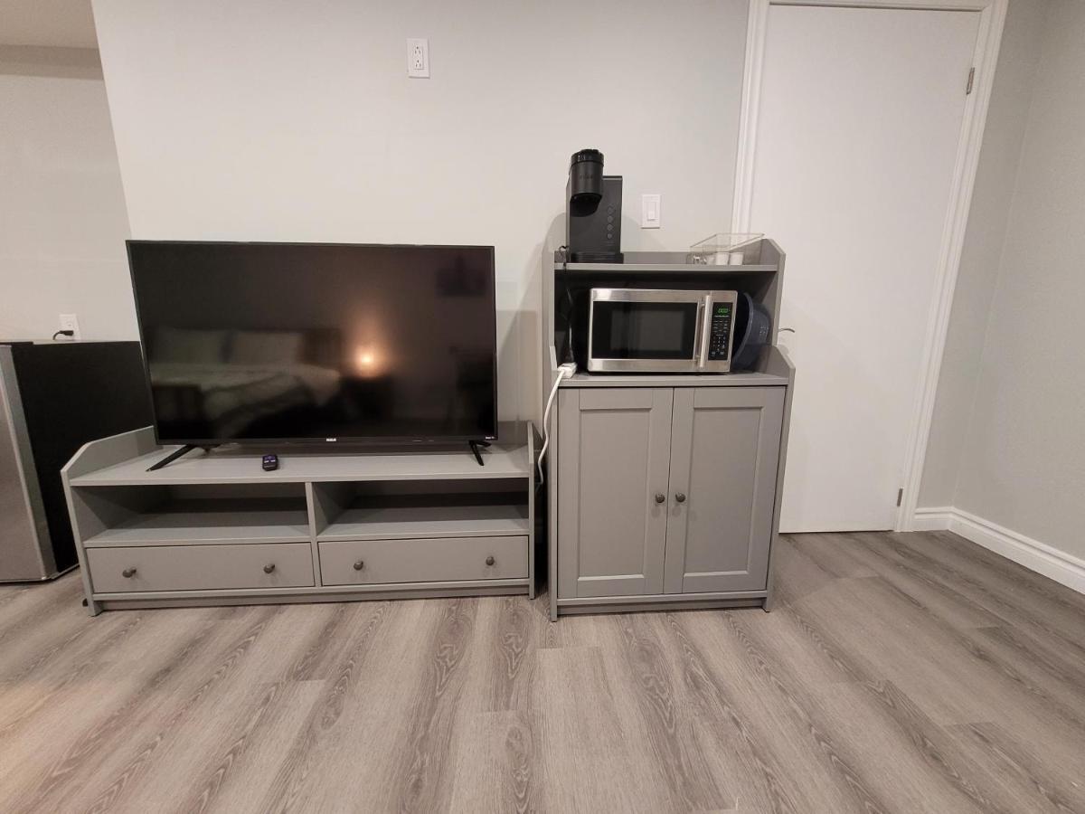 Basement - Master Bedrooms In Bayview Village *