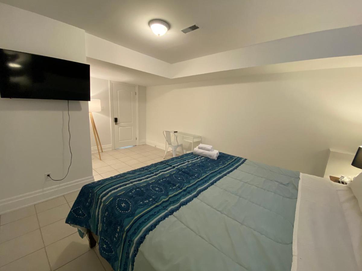 Yorkmills And Bayview !c Spacious Modern Private Bdr With Shared Bathroom Privatunterkunft Toronto