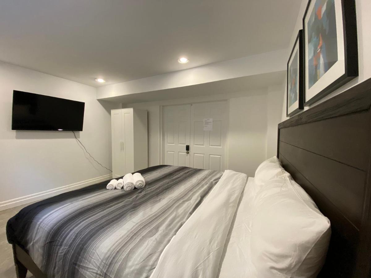 Homestay Yorkmills And Bayview !a Spacious And Modern Private Bdr With Shared Bathroom Toronto