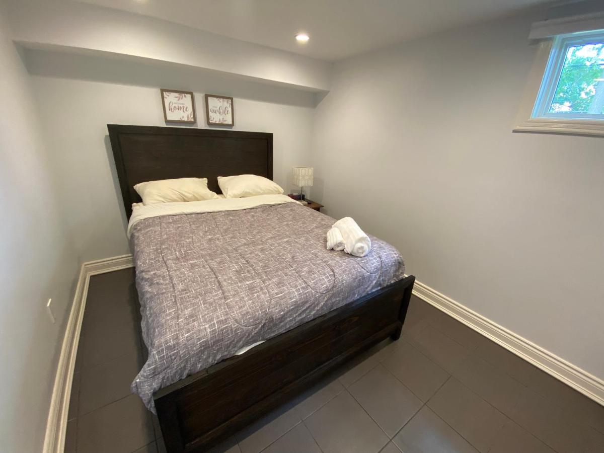 Privatunterkunft Yonge And Finch Subway !u Spacious & Cozy Private Bdr With Shared Bathroom Toronto