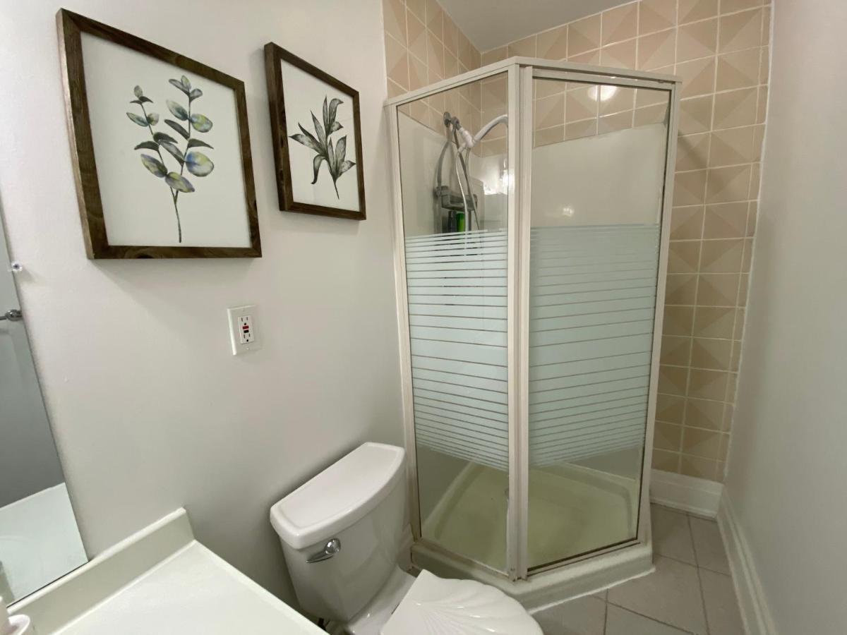 Homestay Yorkmills And Bayview !a Spacious And Modern Private Bdr With Shared Bathroom *