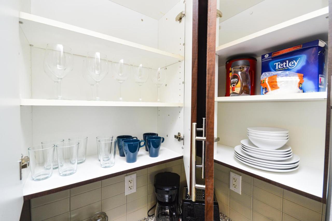 Apartment Minutes Walk To Scotiabank Arena,tiff, Mtcc,cn Tower Downtown