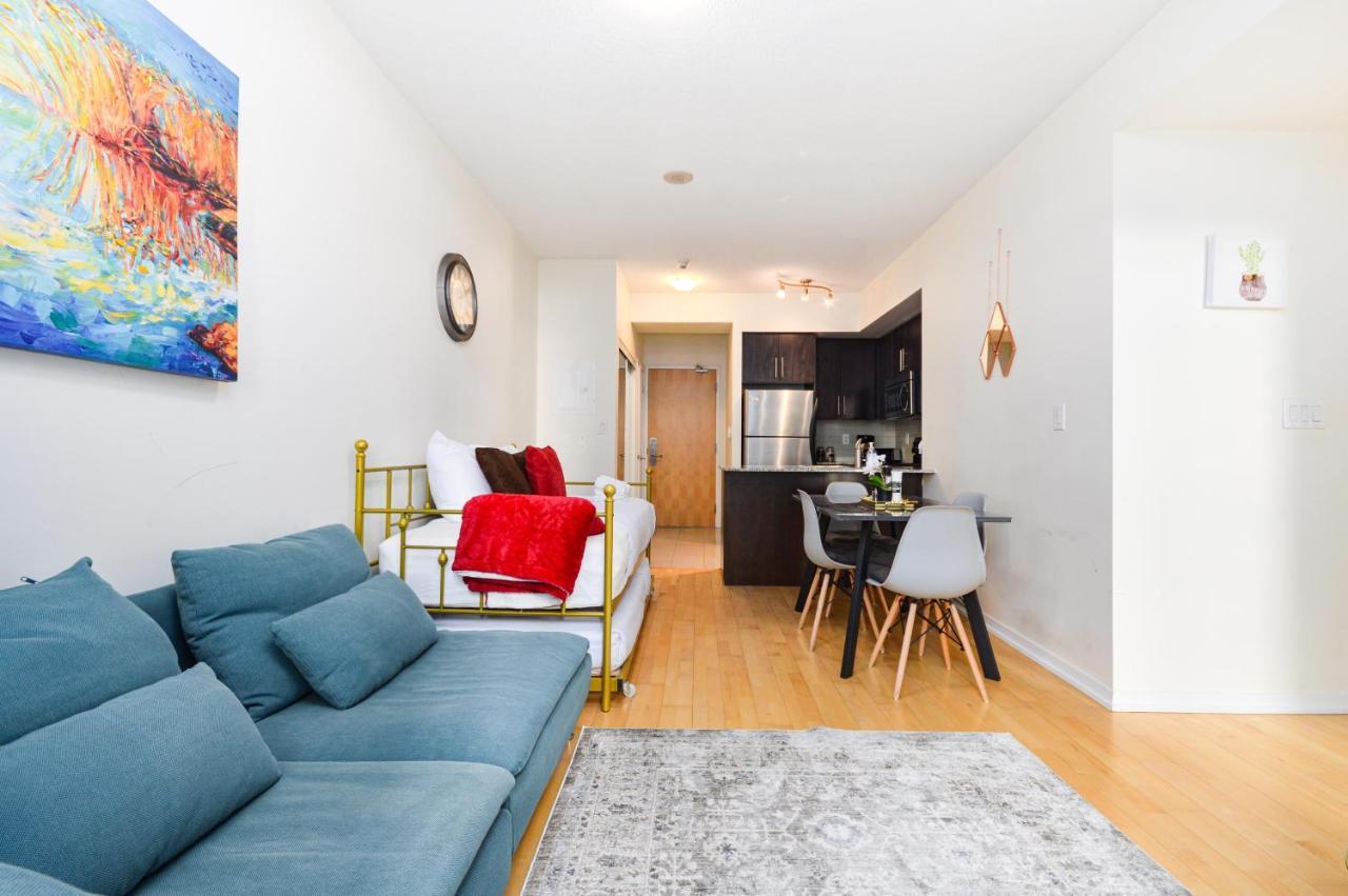 Minutes Walk To Scotiabank Arena,tiff, Mtcc,cn Tower Downtown *