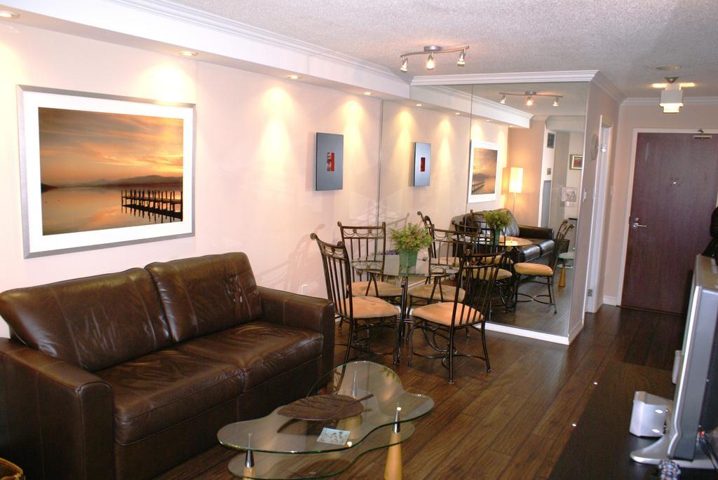 Yorkville Residence Apartment Toronto