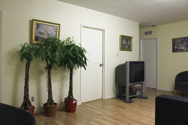 Guest house 525 Toronto