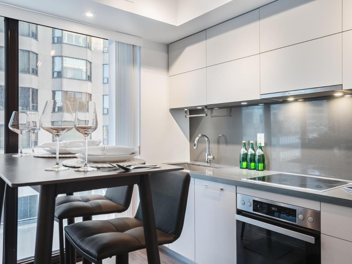 Yorkville Plaza Suites 5*