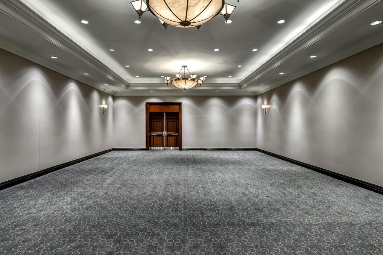 Hotel Sheraton Airport & Conference Centre 4*