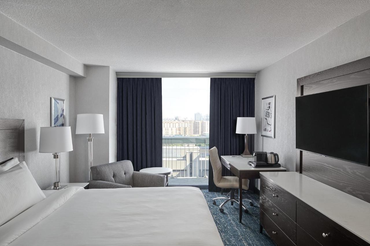 Hotel Chelsea Toronto