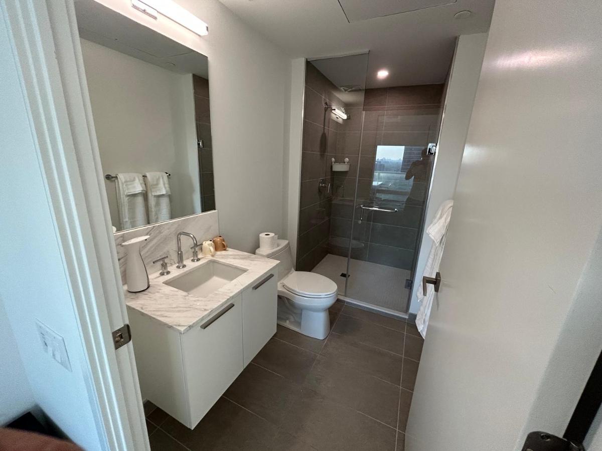 Apartment Entire In Downtown *