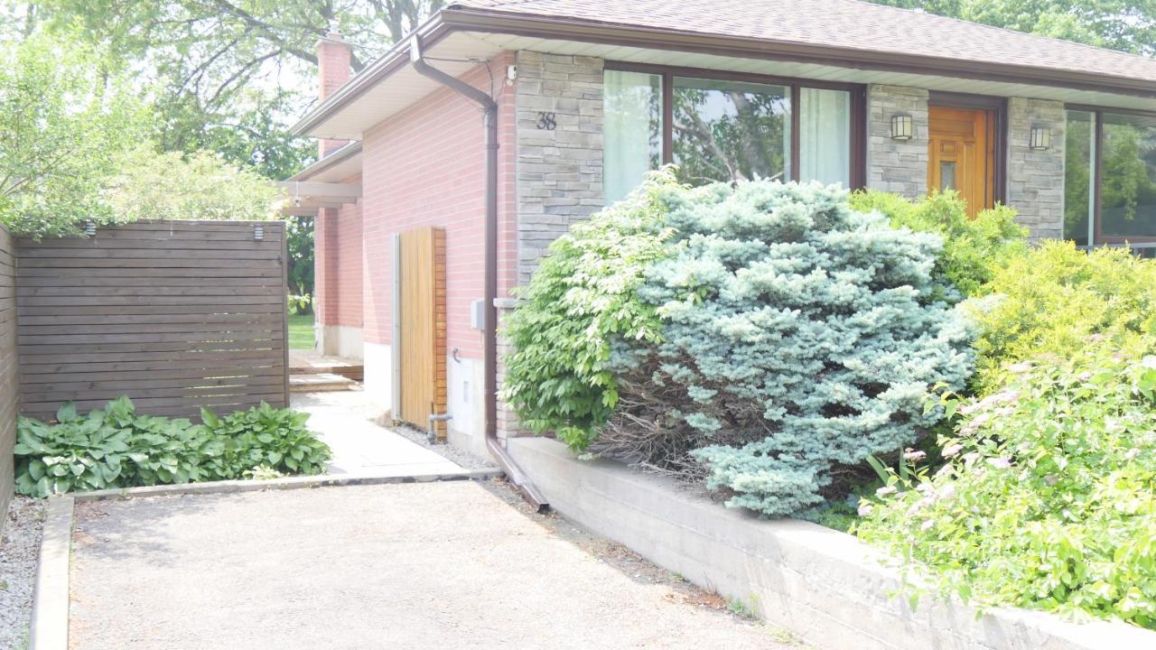Richview Gardens Apartment Toronto