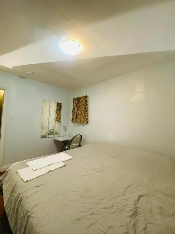 Relax V East York Space Share Canada *