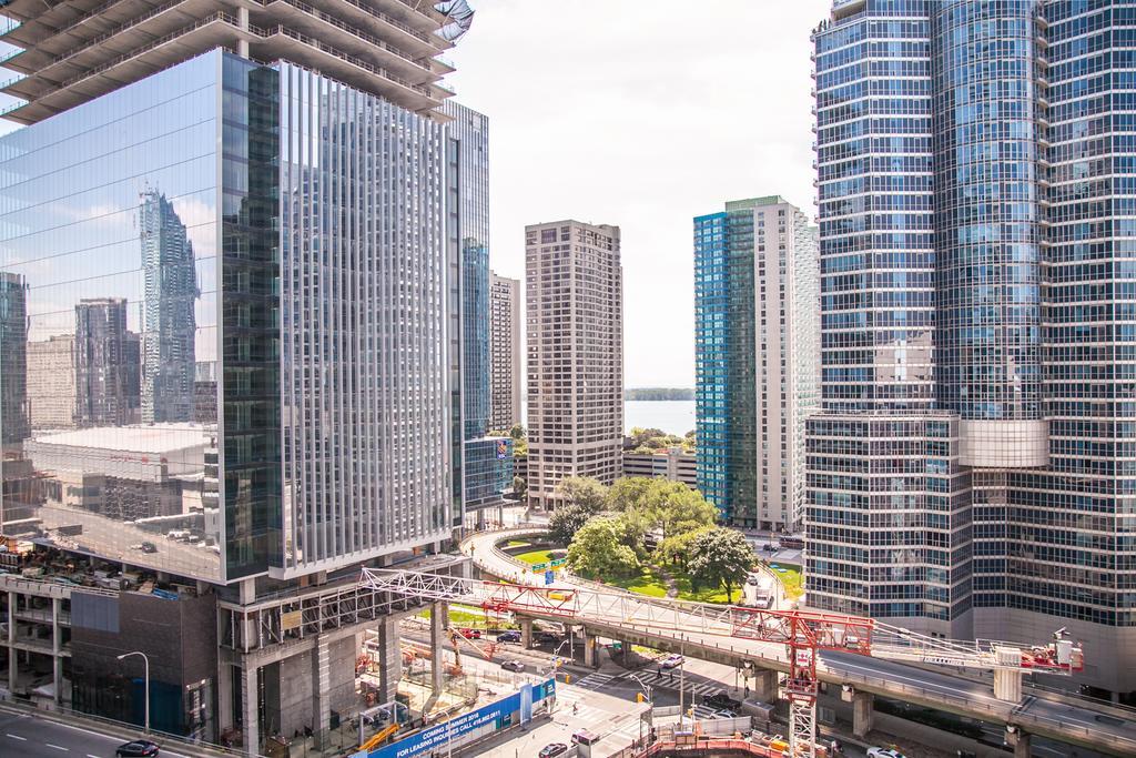 Apartment Corporate Ryan Suites York Street Toronto