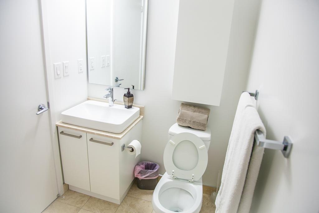 Apartment Corporate Ryan Suites York Street Toronto