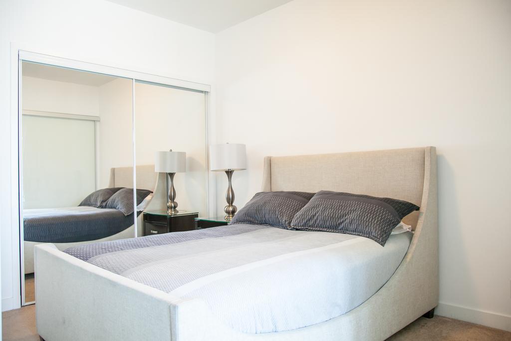 Corporate Ryan Suites York Street Toronto