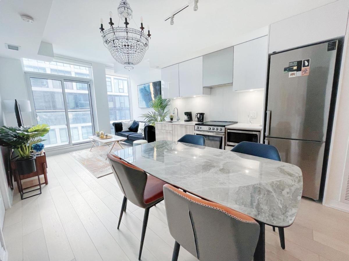 Boutique Penthouse-live In The Sky With Amazing Lakeview Dt Infivilla * Toronto