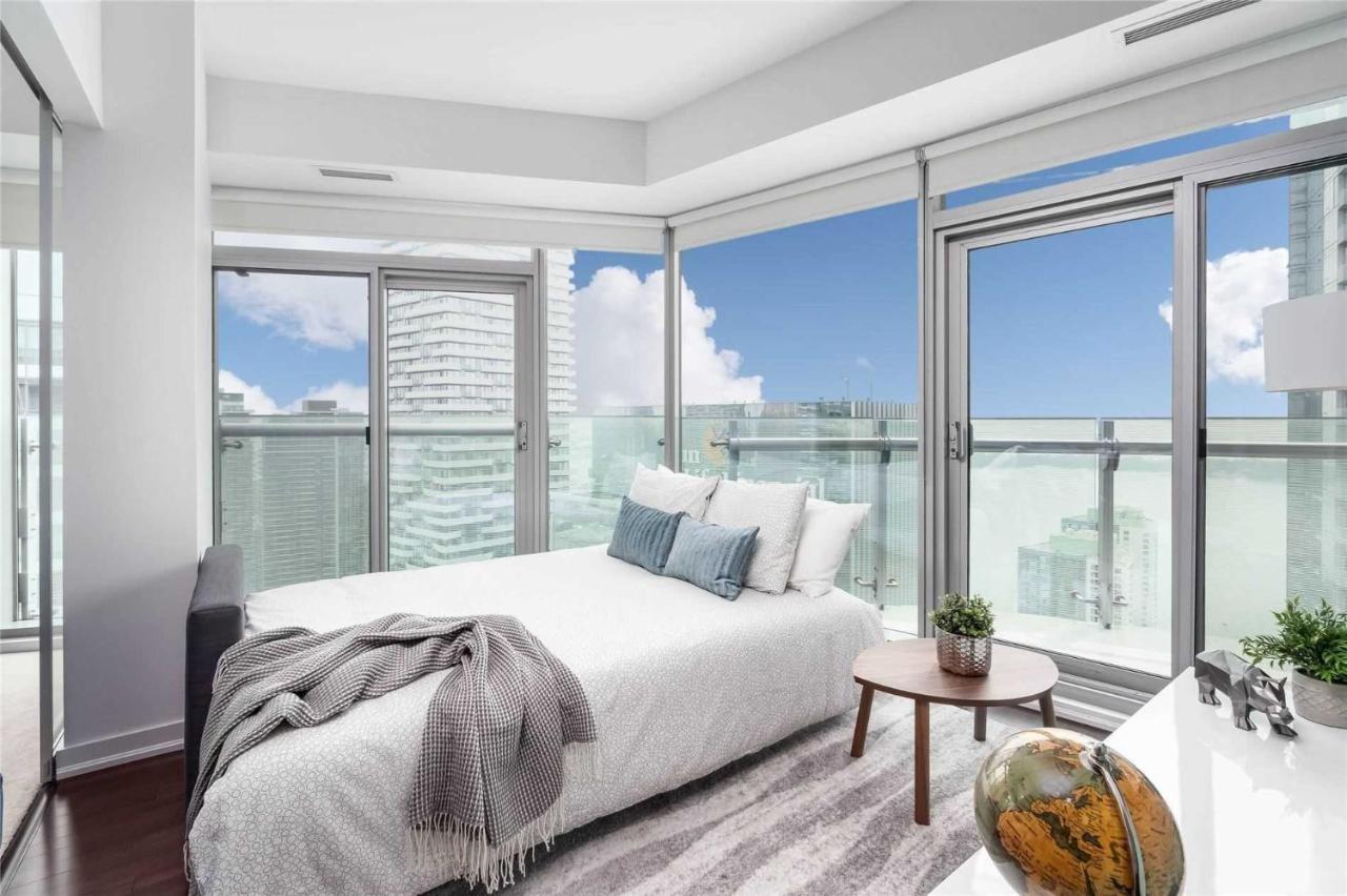 Comfort Opulence Suites Superior 3 Bedroom 48th Floor With View Hotel Toronto