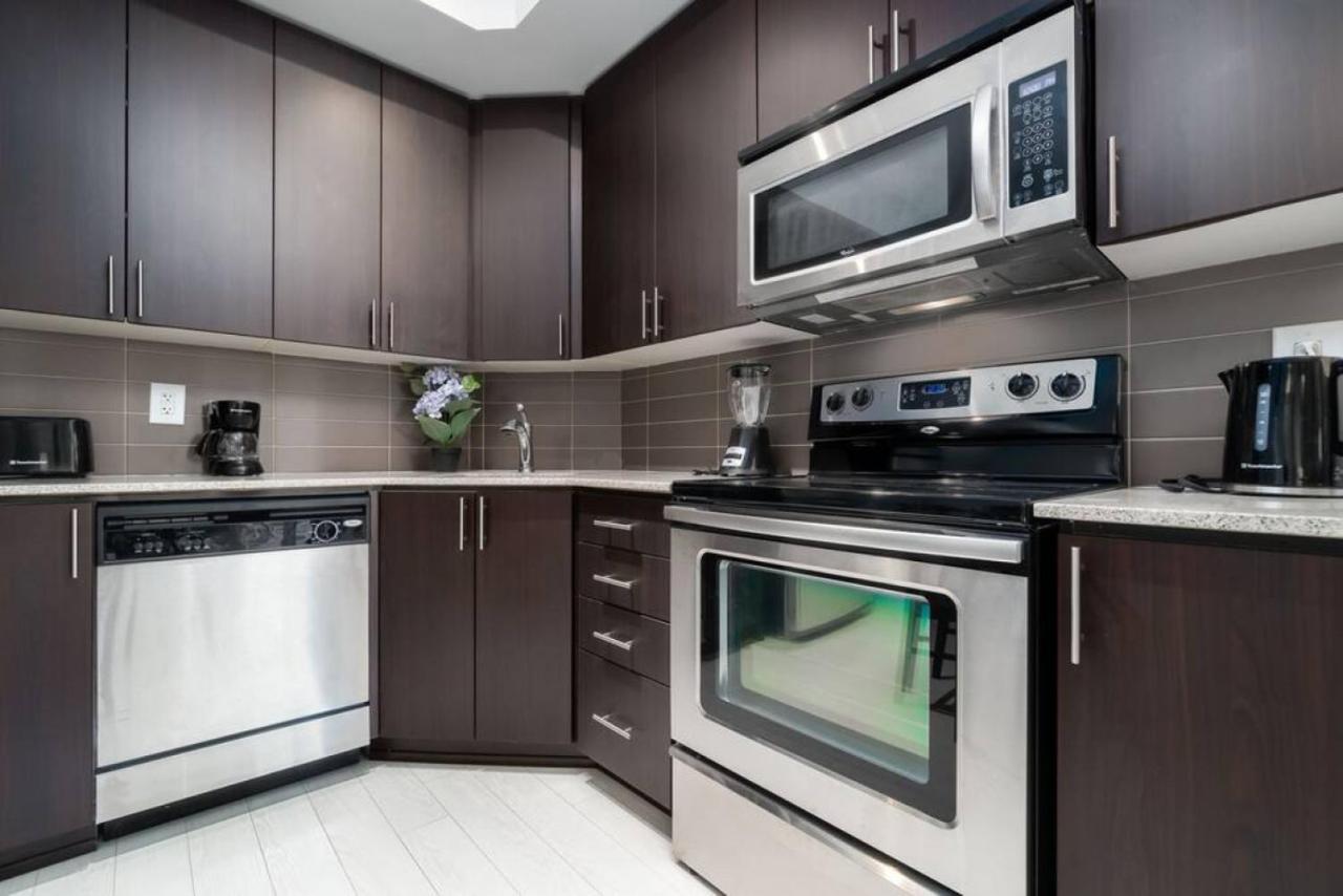 Holiday home Modern 1 Bd 1ba With A Sofabed Downtown Toronto