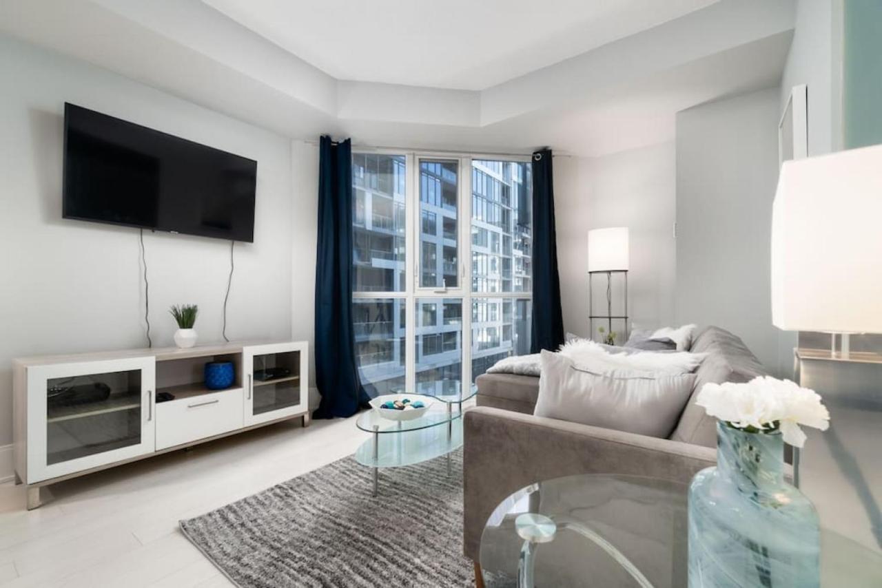 Modern 1 Bd 1ba With A Sofabed Downtown Holiday home Toronto