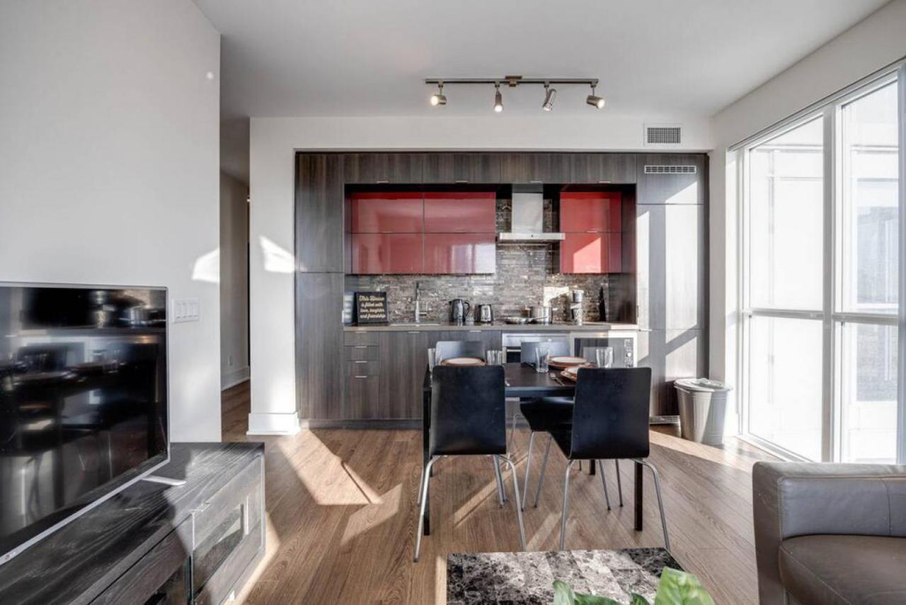 Ferienhaus Exec 2br 2bth W Million Dollar View Of Cn Tower Toronto