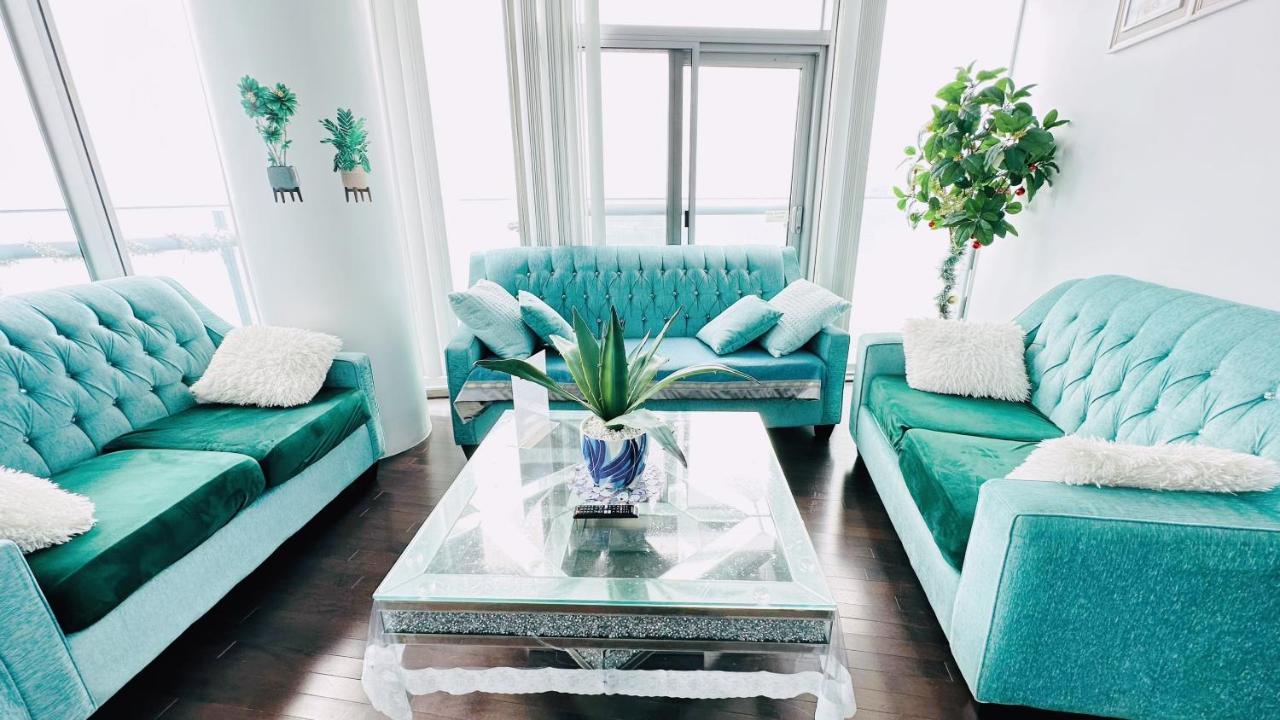 Superior 49th Floor 3 Bedroom With Cn Tower And View Hotel