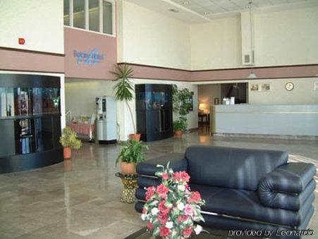 Comfort & Conference Centre Airport 3*