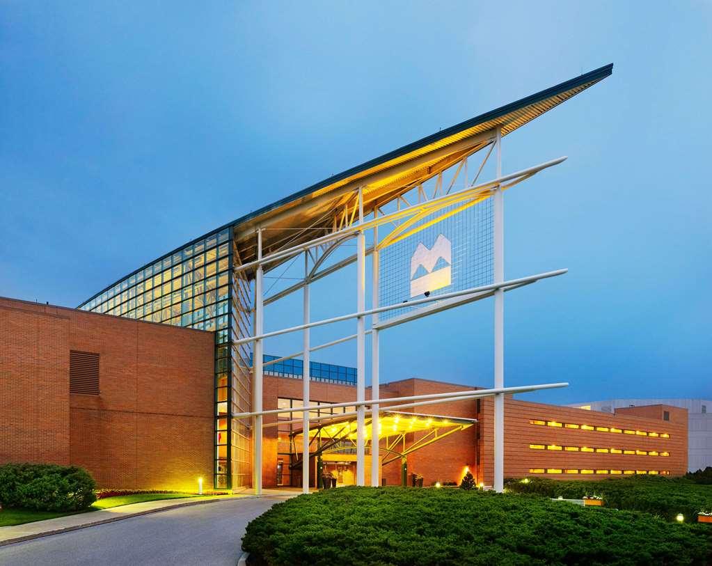 Hotel Bmo Ifl *