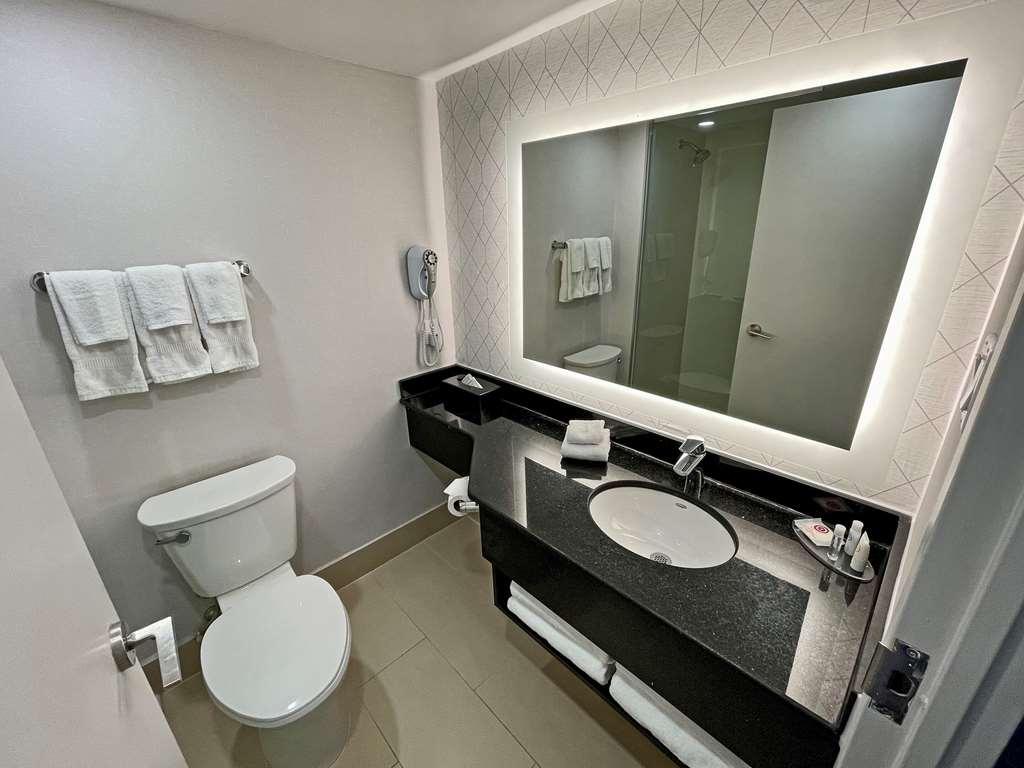 Inn Comfort & Conference Centre Airport 3*
