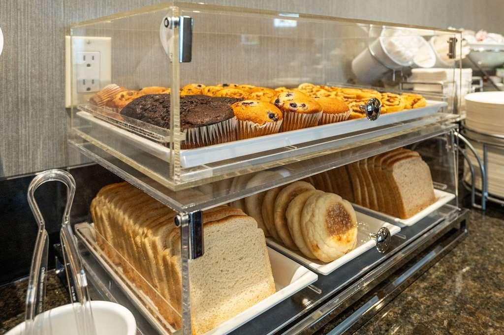 Inn Comfort & Conference Centre Airport 3*