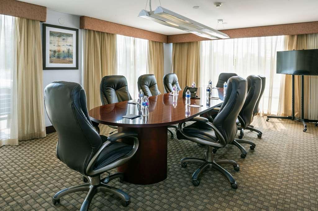 Inn Comfort & Conference Centre Airport Toronto