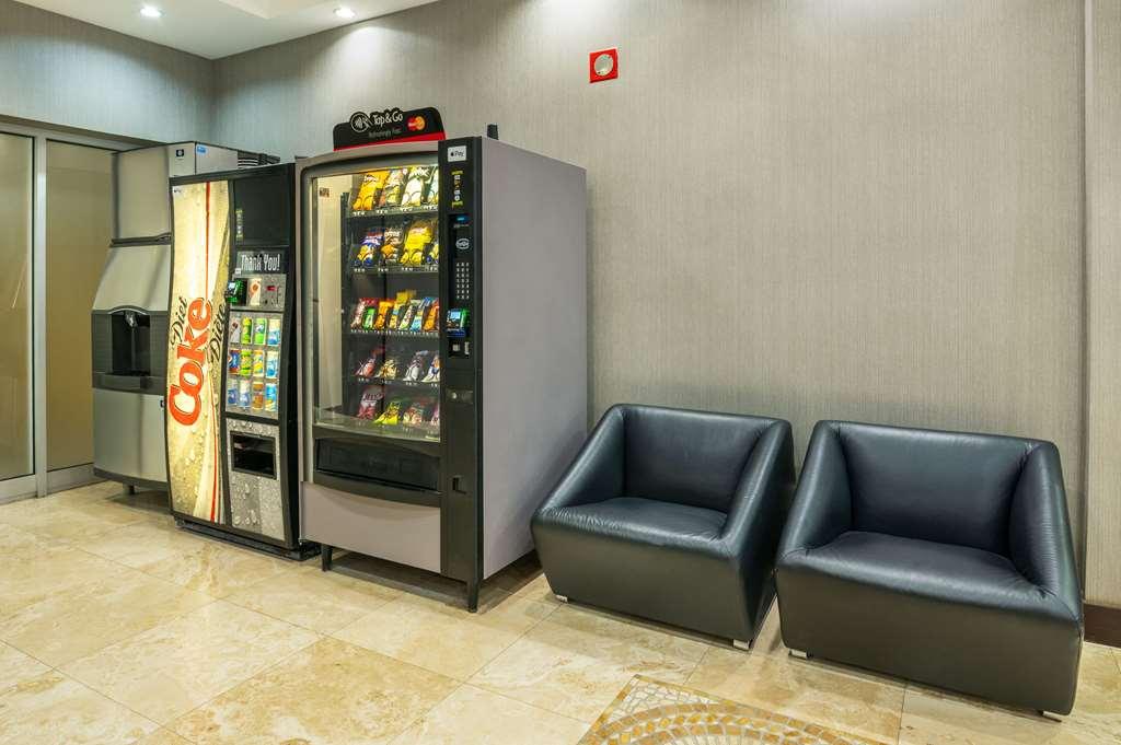 Inn Comfort & Conference Centre Airport Toronto