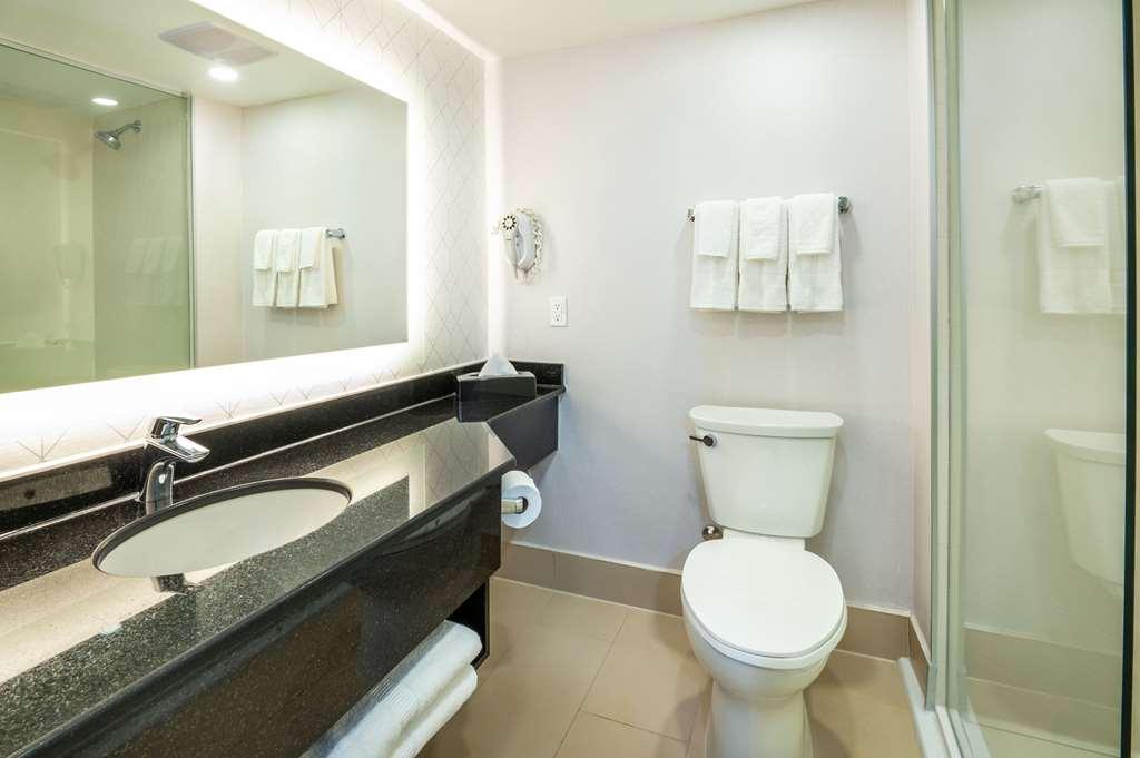 Comfort & Conference Centre Airport