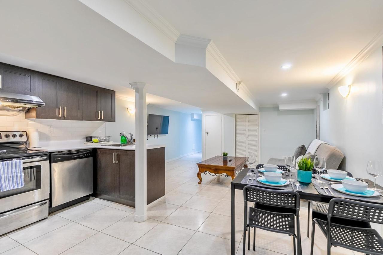 Pet-friendly In The Heart Of Trinity Bellwoods Apartment Toronto