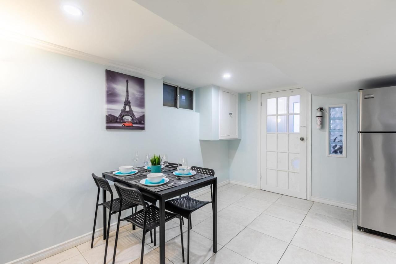 Pet-friendly In The Heart Of Trinity Bellwoods * Toronto