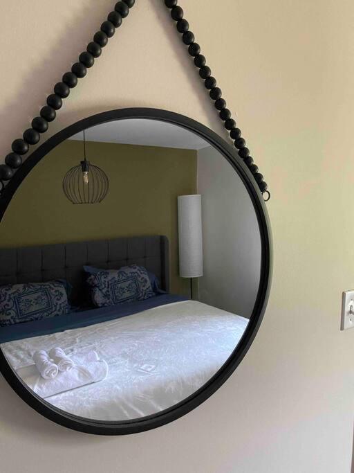 Cozy & Stylish 2 Bd In Midtown *
