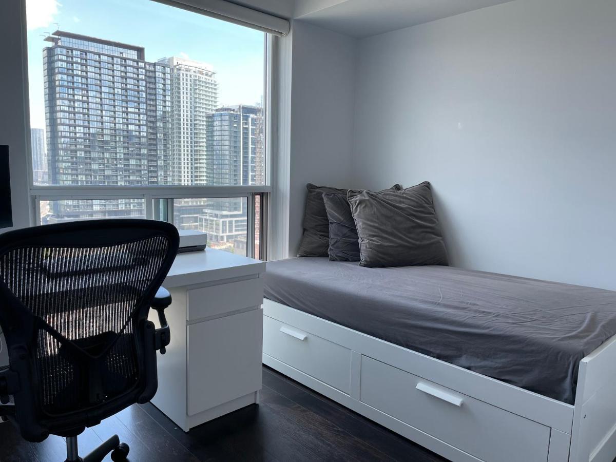 Privatunterkunft Skyline View Liberty Village *