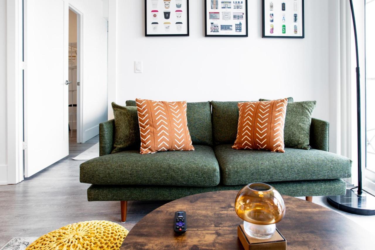 Apartment Stylish At 300 Front Street W *