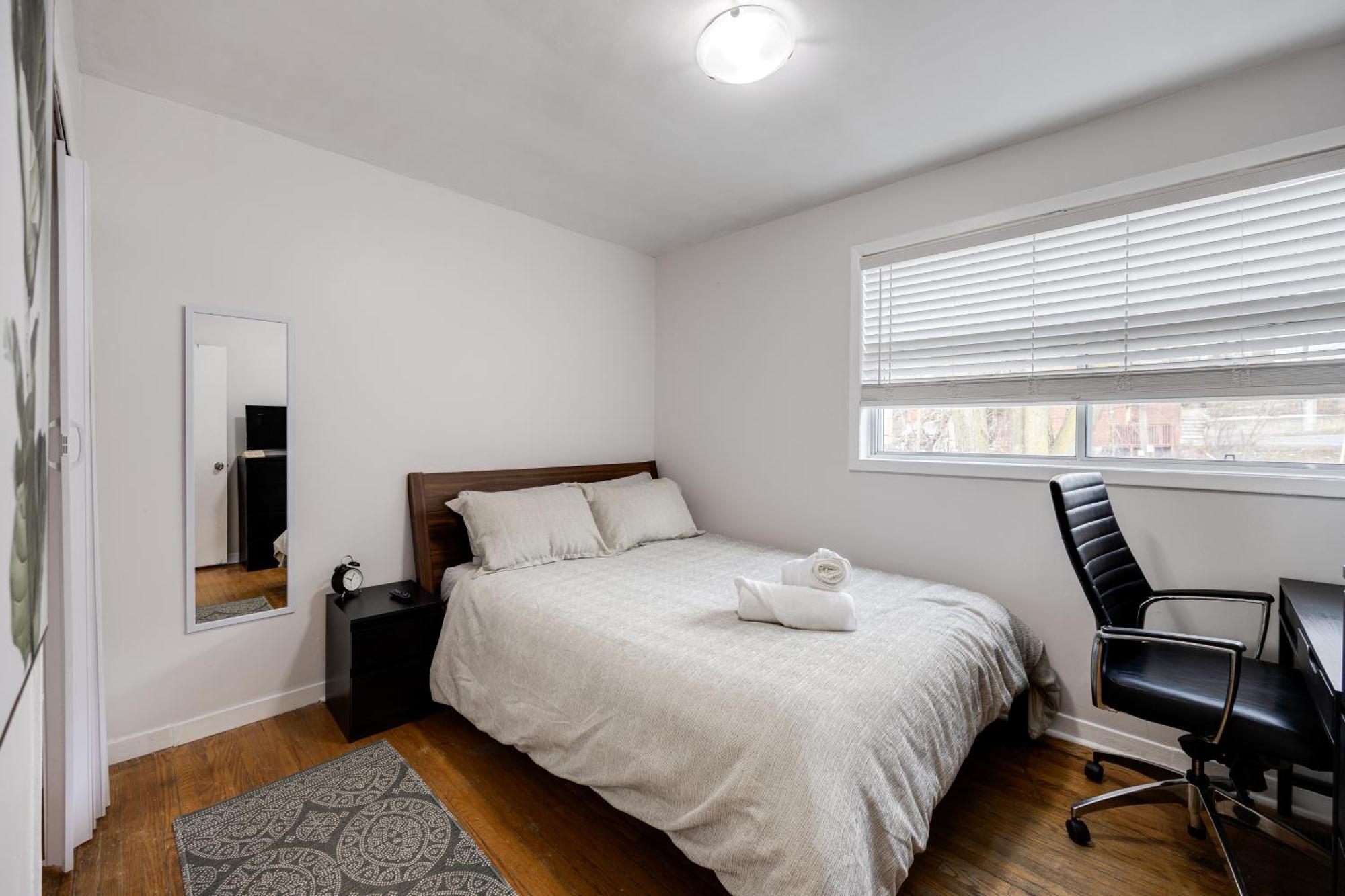 Eglinton West Guest Apartment