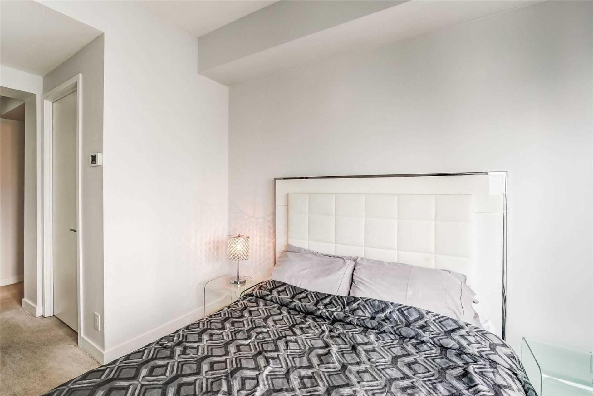 Apartment Downtown 16 *