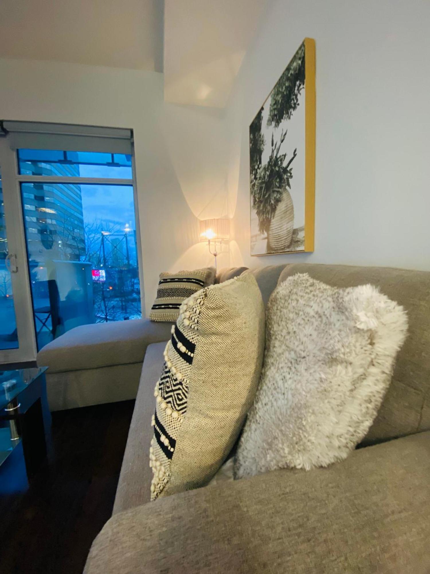 Apartment Rivetstays - The Atmos Toronto