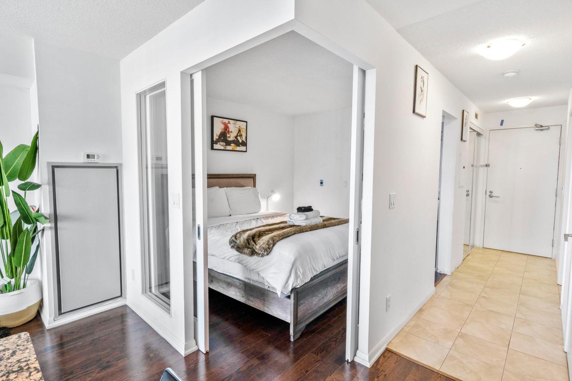 Apartment Downtown York Suites 1bdrm With Parking