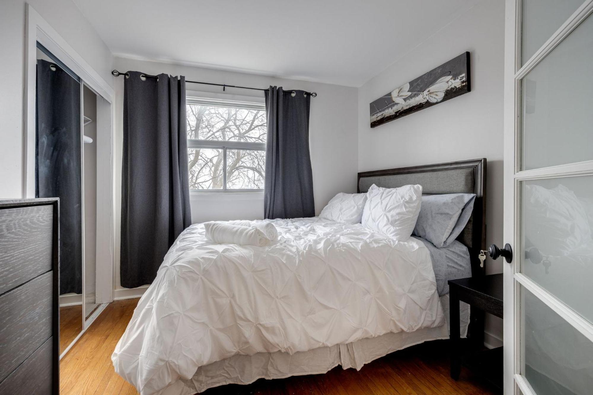 Eglinton West Guest * Toronto