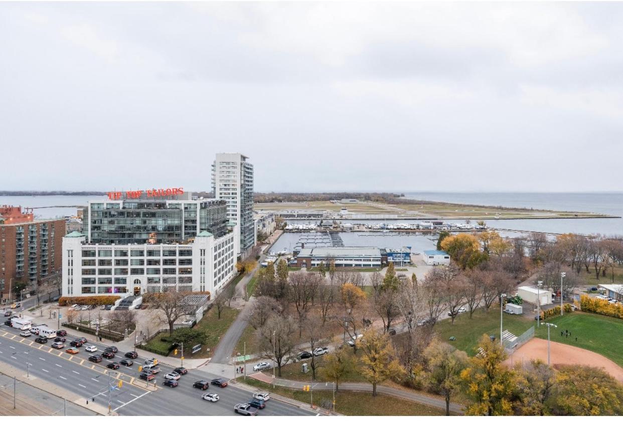 Apartment Downtown York Suites 1bdrm With Parking *