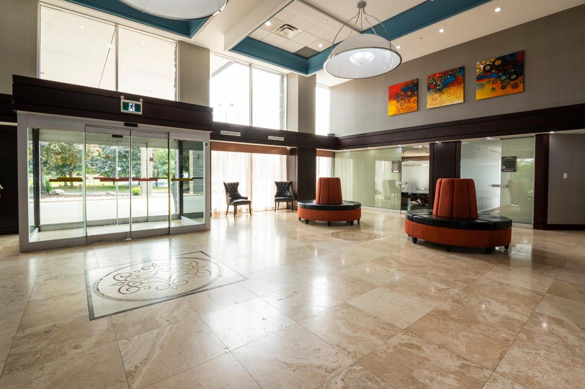 Comfort & Conference Centre Airport Toronto