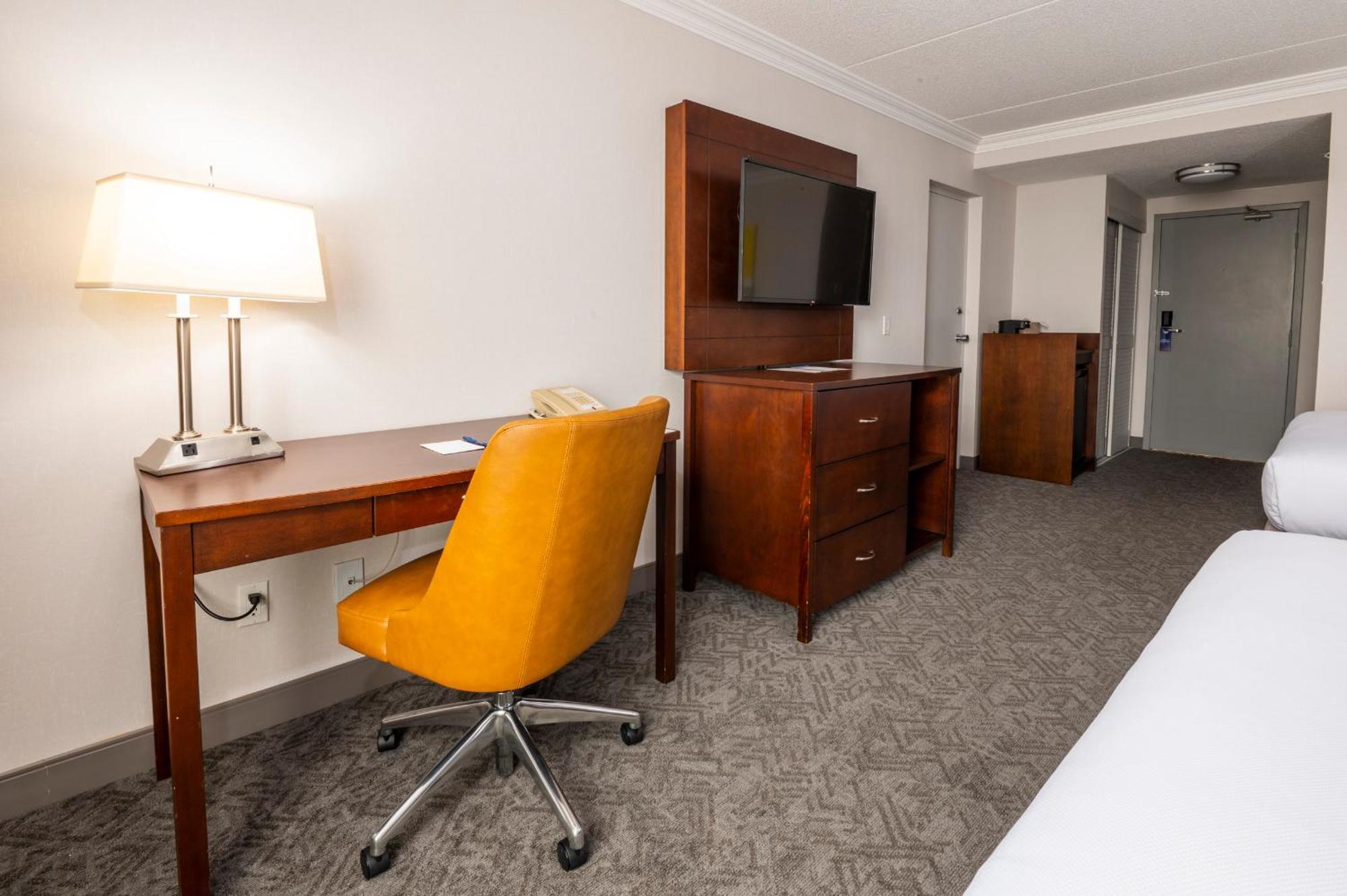 Inn Comfort & Conference Centre Airport Toronto