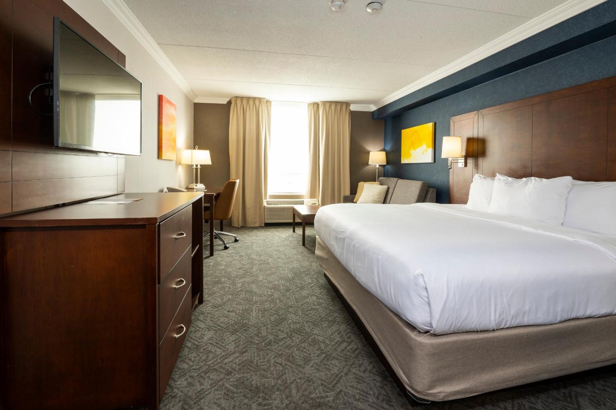 Comfort & Conference Centre Airport Inn
