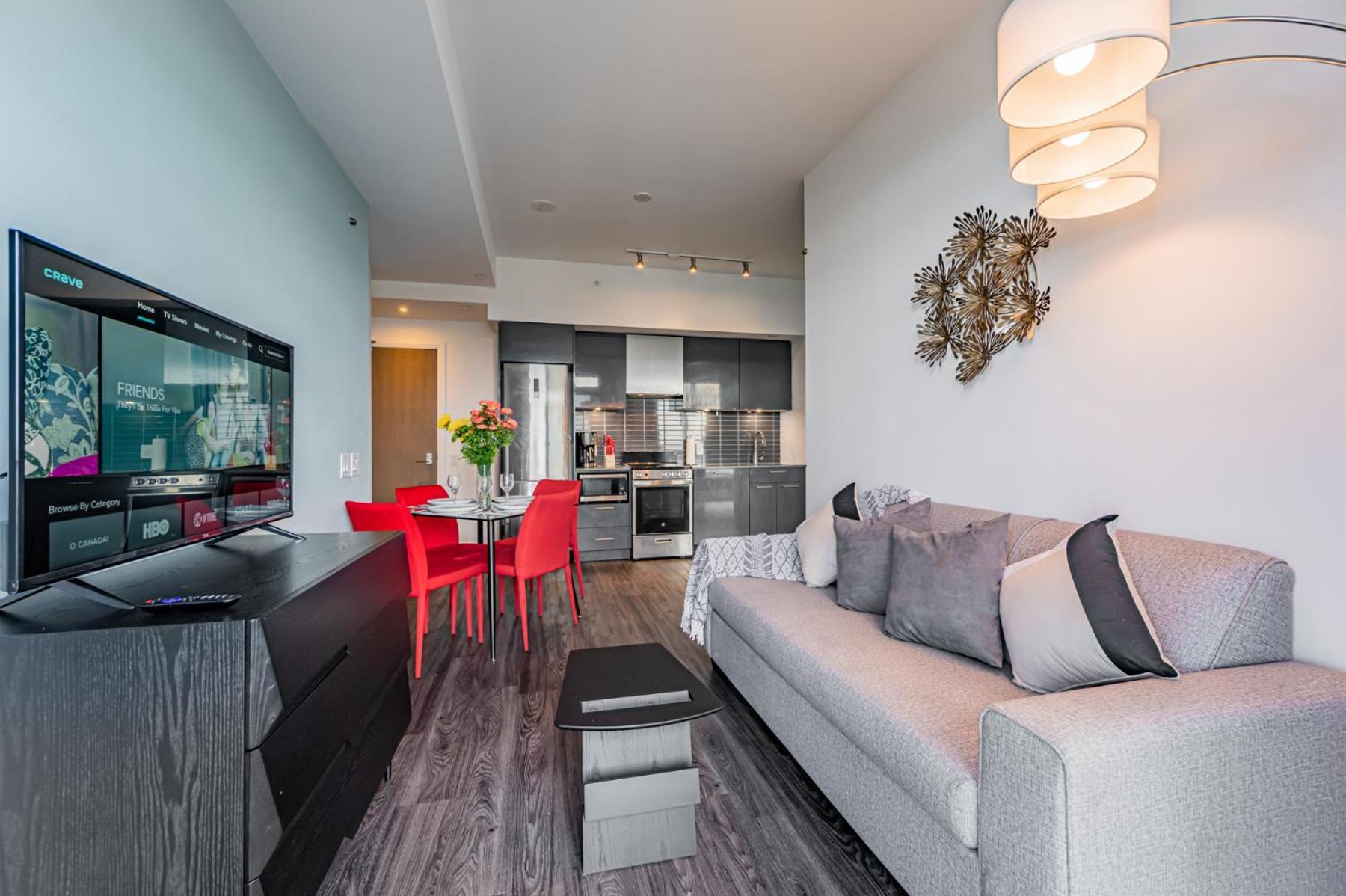 Luxury Close To Rogers Center In Downtown Core Toronto