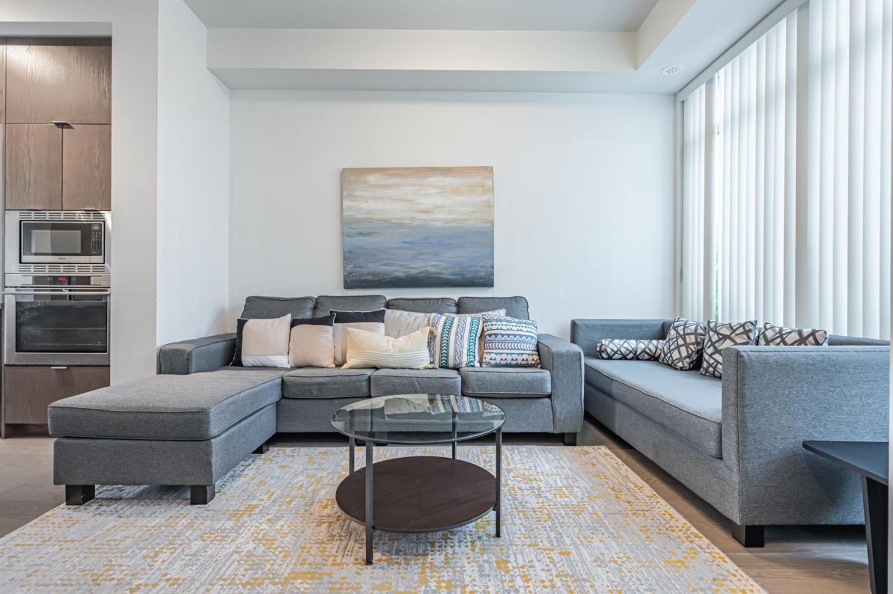 Luxury Close To Rogers Center In Downtown Core Toronto