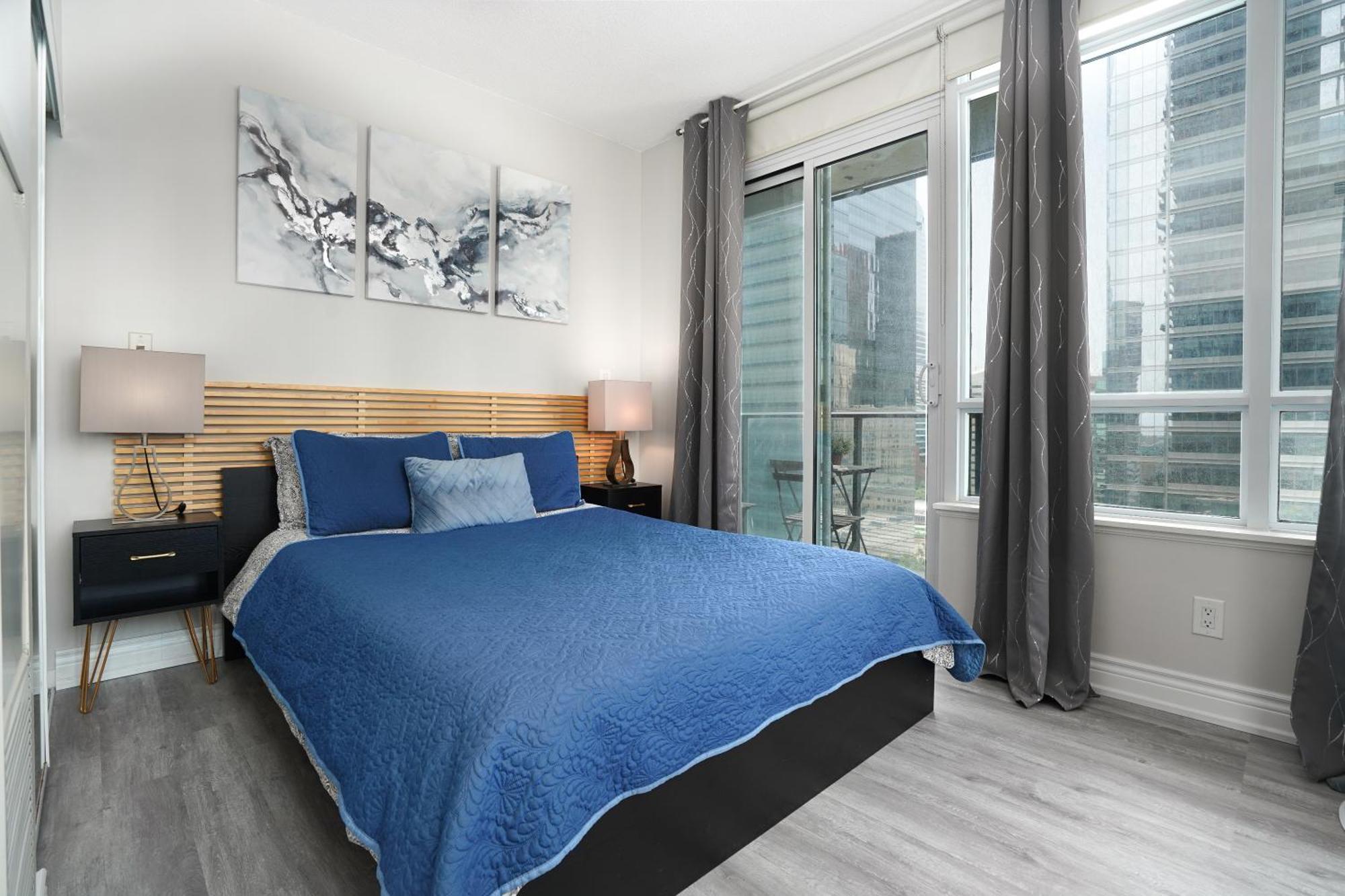 Apartment Simply Comfort Suites - One Den With Scotiabank Arena View *