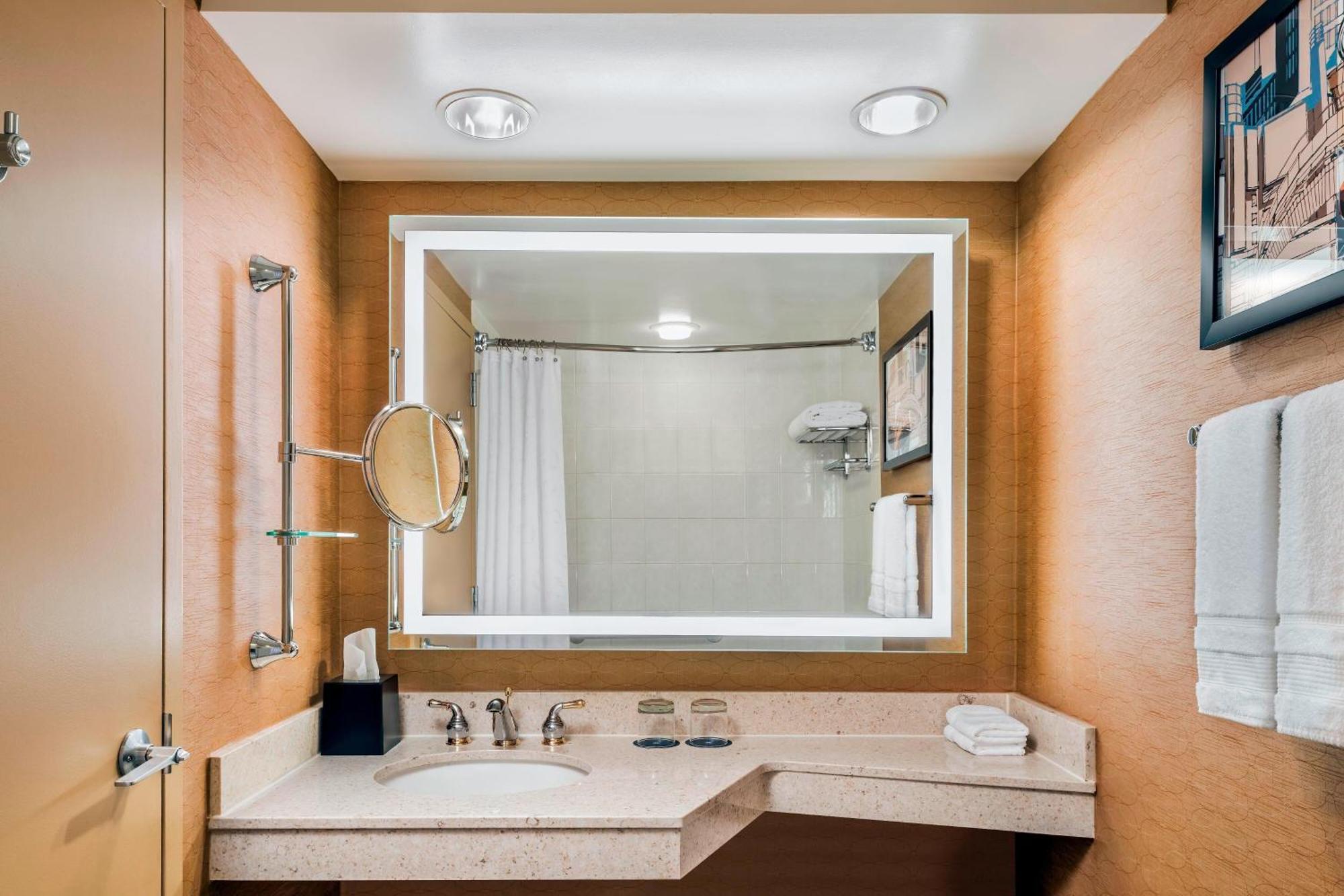 Sheraton Airport & Conference Centre 4* Toronto